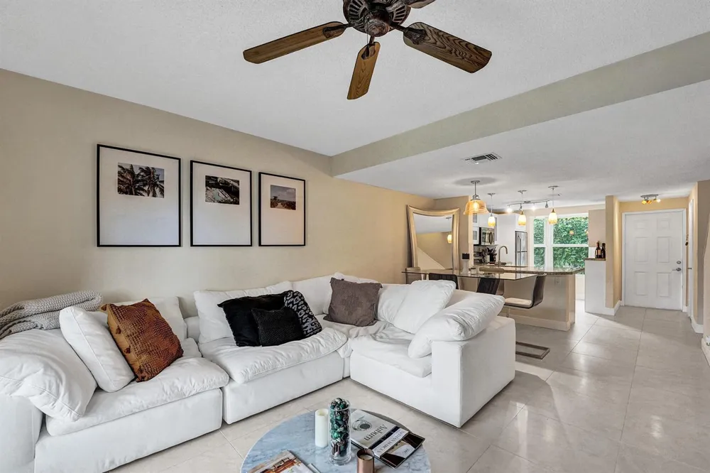 2571 NE 15TH STREET Pompano Beach, FL 33062