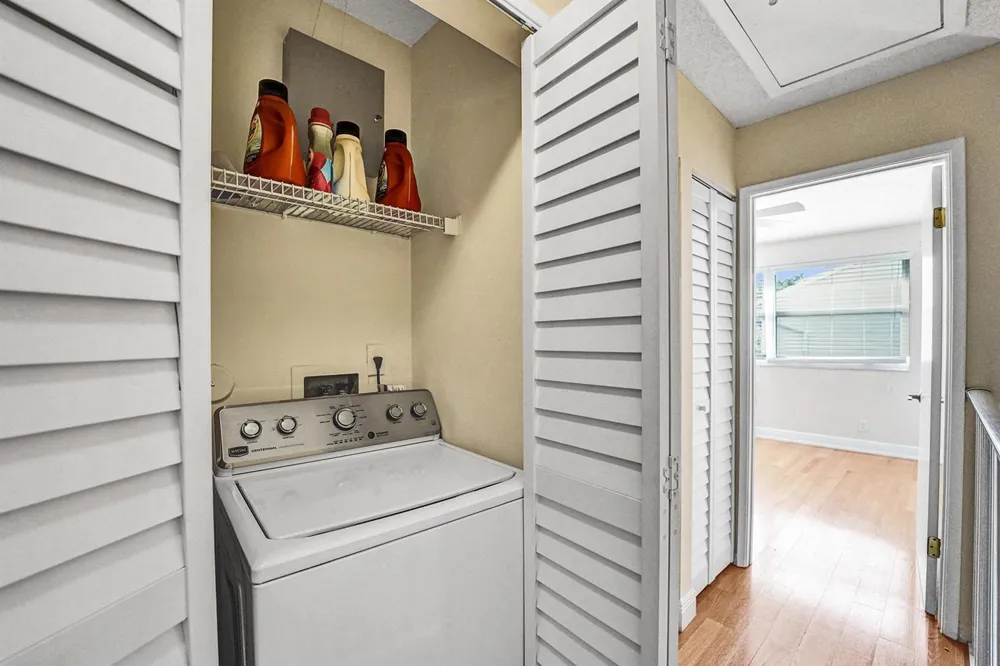 2571 NE 15TH STREET Pompano Beach, FL 33062