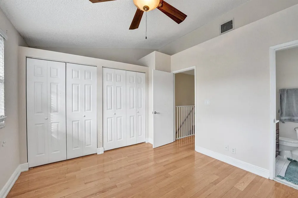 2571 NE 15TH STREET Pompano Beach, FL 33062