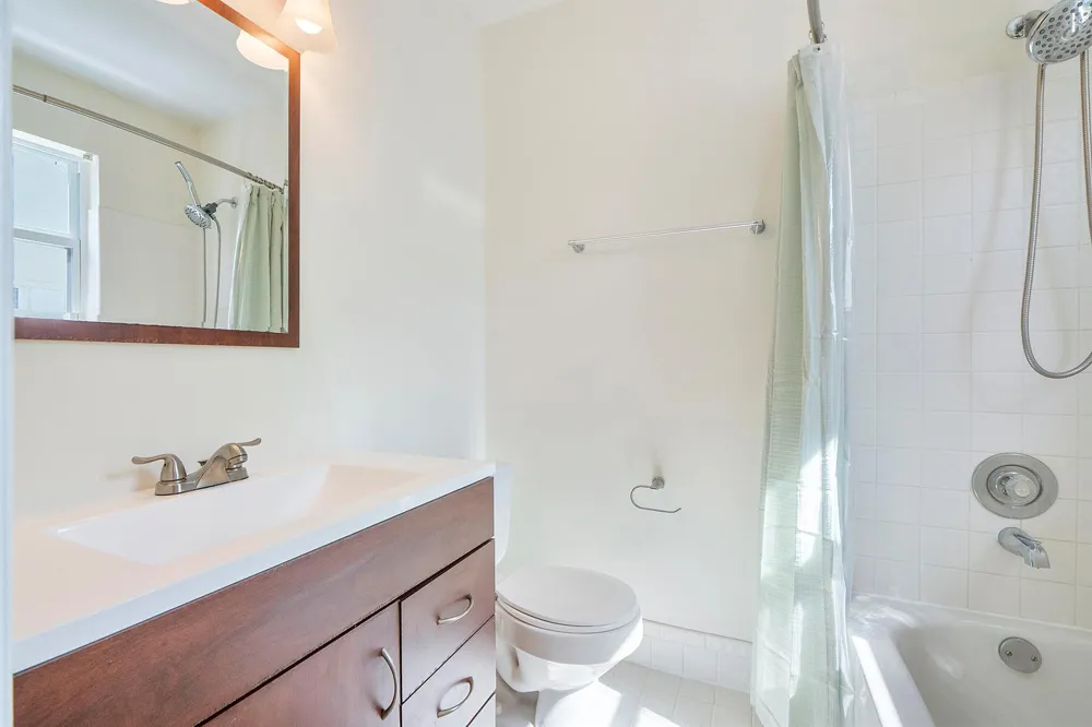 2571 NE 15TH STREET Pompano Beach, FL 33062