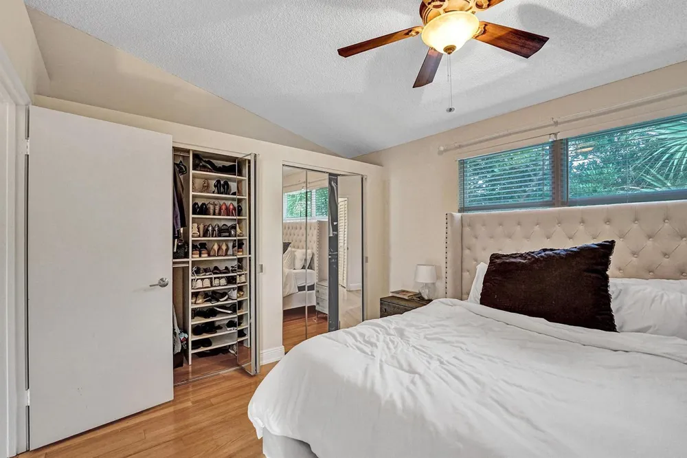 2571 NE 15TH STREET Pompano Beach, FL 33062