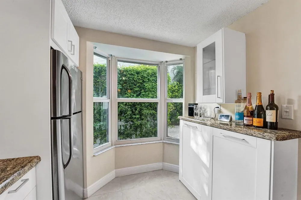 2571 NE 15TH STREET Pompano Beach, FL 33062