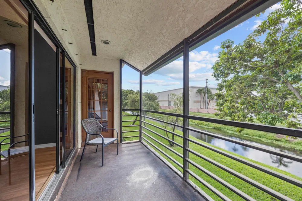 15 Via De Casas Sur #204 Boynton Beach, FL 33426
