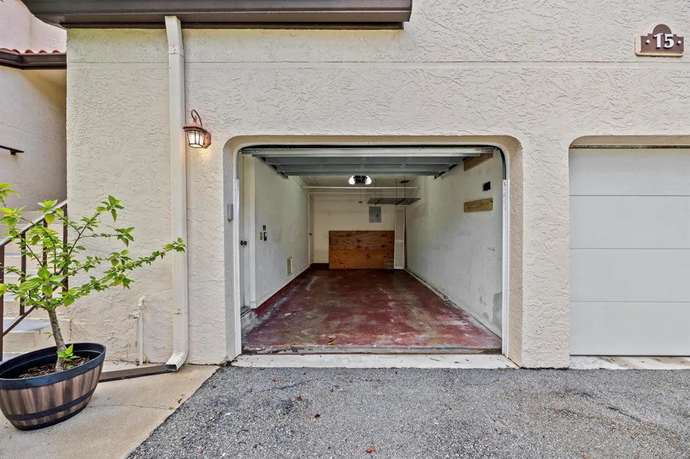 15 Via De Casas Sur #204 Boynton Beach, FL 33426