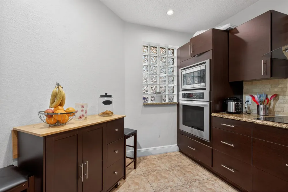4151 CORAL TREE CIRCLE #251 Coconut Creek, FL 33073