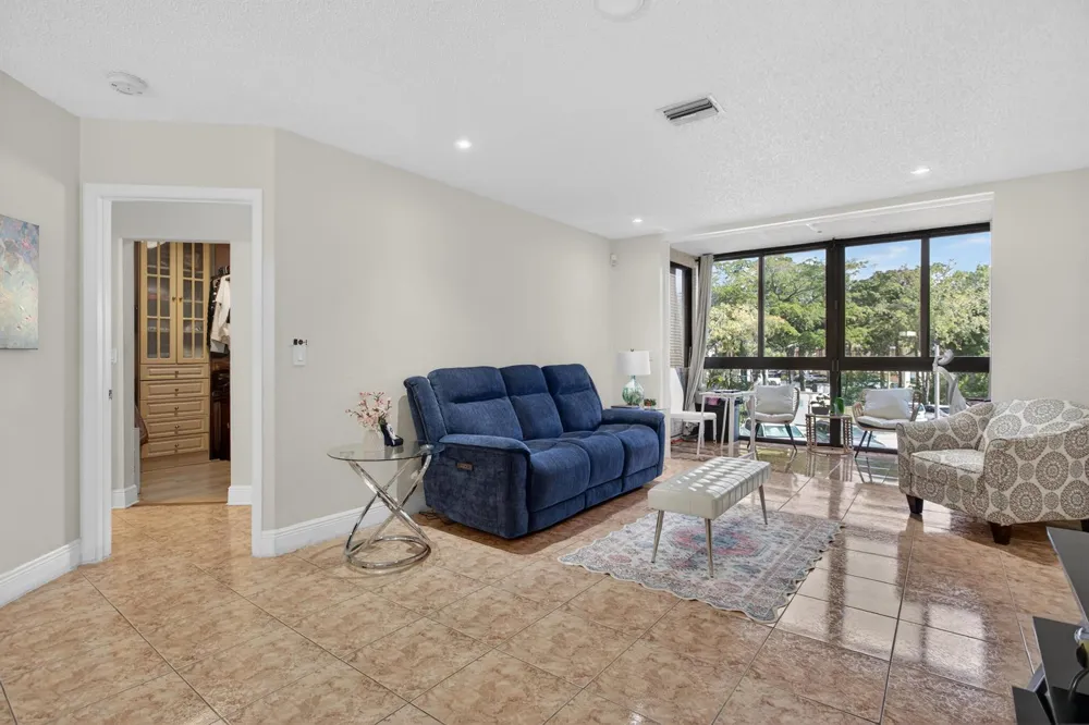 4151 CORAL TREE CIRCLE #251 Coconut Creek, FL 33073