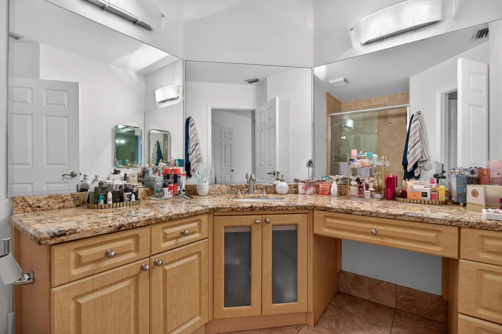 4151 CORAL TREE CIRCLE #251 Coconut Creek, FL 33073