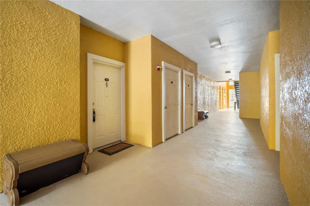 3615 CONROY ROAD #614 Orlando, FL 32839