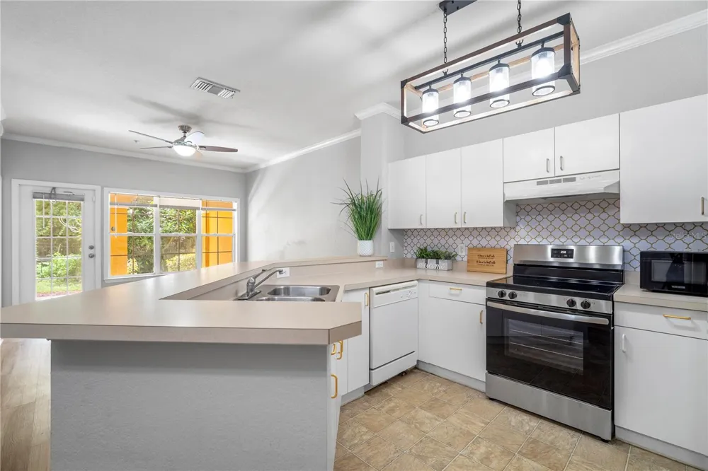 3615 CONROY ROAD #614 Orlando, FL 32839