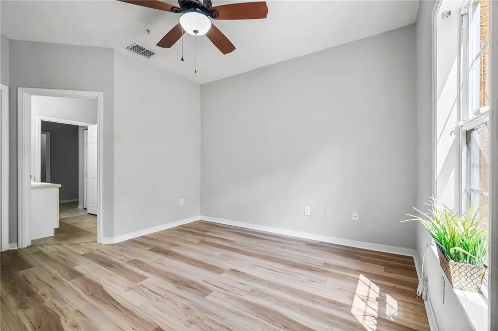 3615 CONROY ROAD #614 Orlando, FL 32839