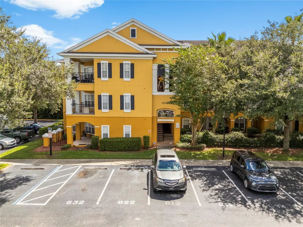 3615 CONROY ROAD #614 Orlando, FL 32839