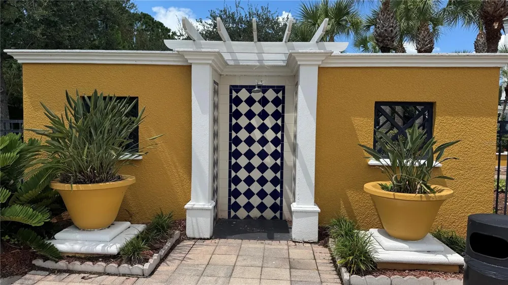 3615 CONROY ROAD #614 Orlando, FL 32839
