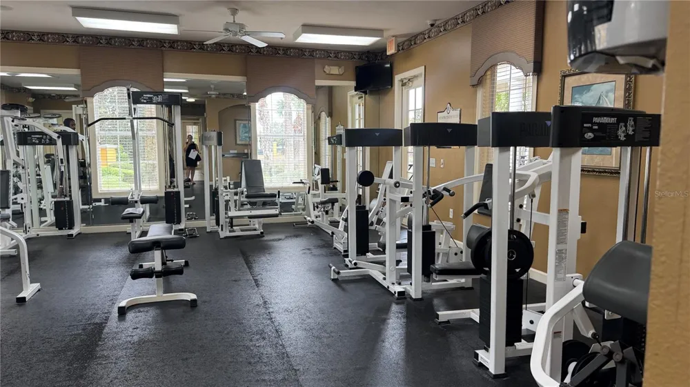 3615 CONROY ROAD #614 Orlando, FL 32839