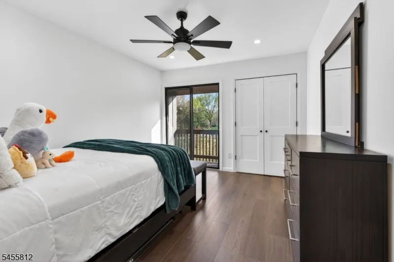 66 Kingsberry Dr Franklin, NJ 08873
