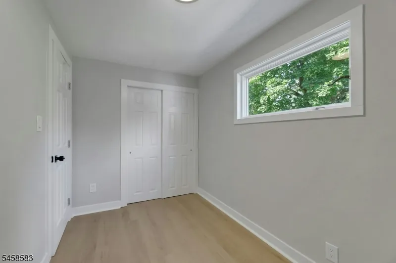 405 Terhune Ave Paramus, NJ 07652