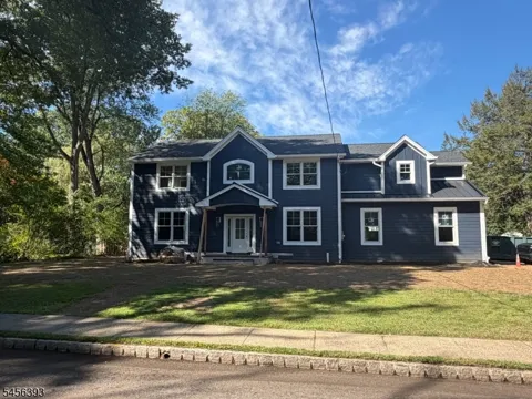 19 Tulip St