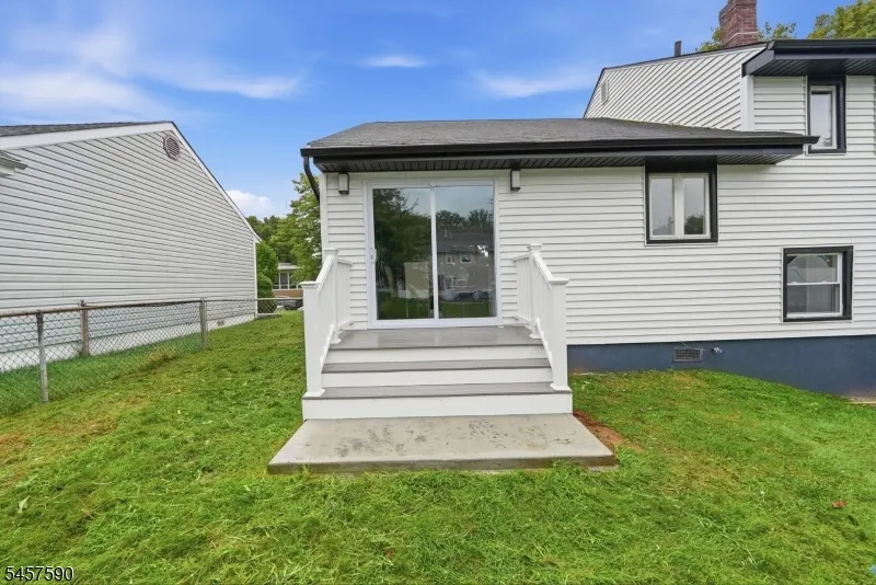 624 Exeter Rd Linden City, NJ 07036