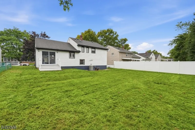 624 Exeter Rd Linden City, NJ 07036