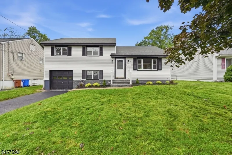 624 Exeter Rd Linden City, NJ 07036