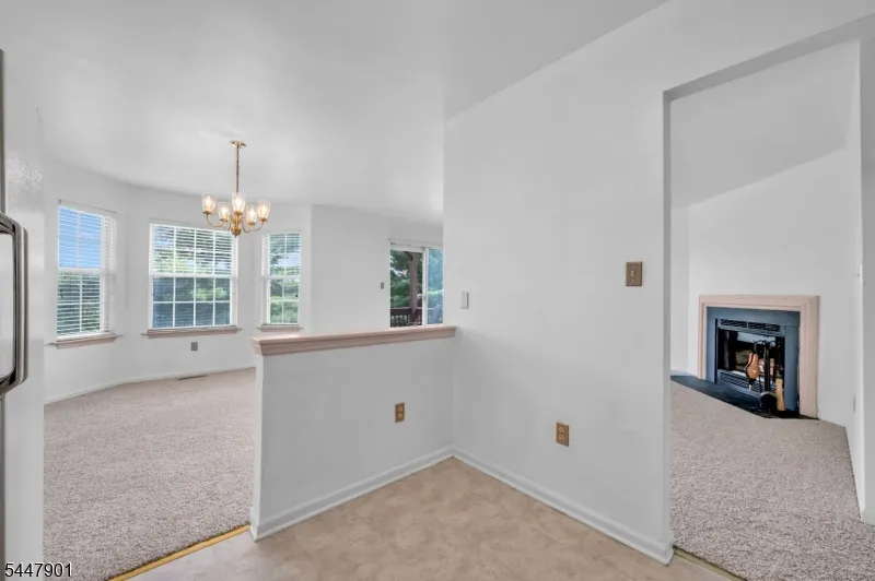 18 Pinehurst Dr Washington, NJ 07882