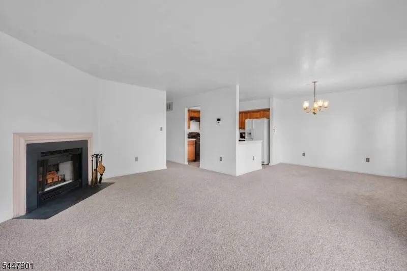 18 Pinehurst Dr Washington, NJ 07882