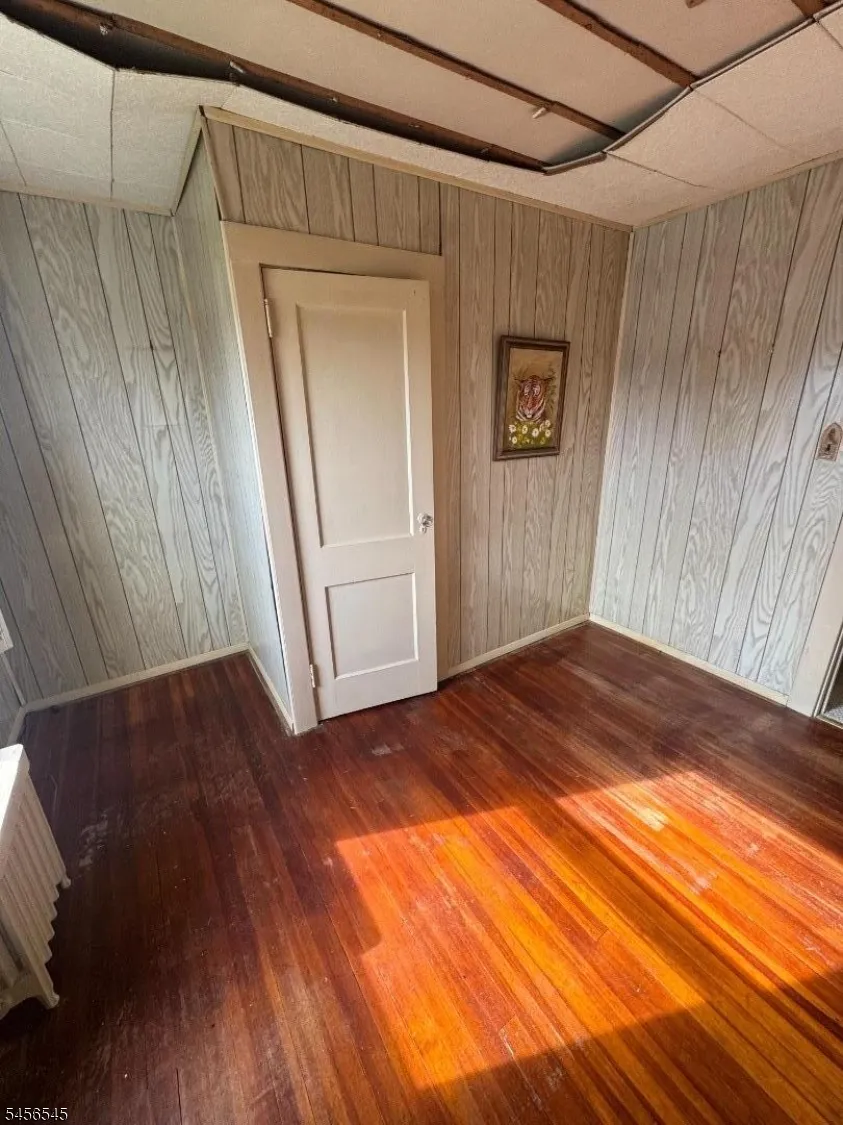214 Boyle Ave Totowa, NJ 07512