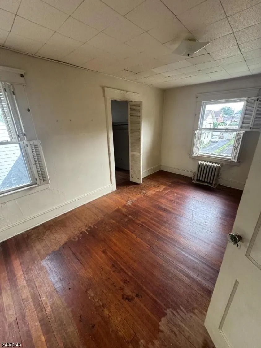 214 Boyle Ave Totowa, NJ 07512