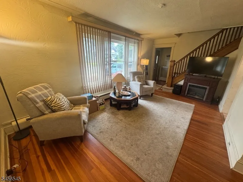 214 Boyle Ave Totowa, NJ 07512