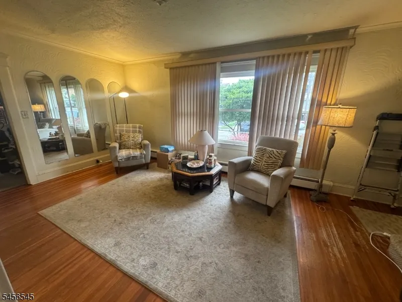 214 Boyle Ave Totowa, NJ 07512