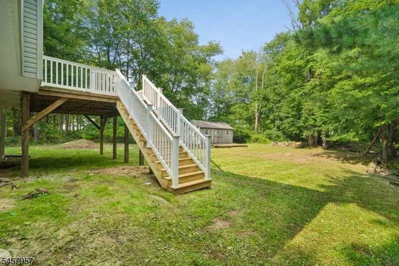 41 Paula Dr Washington, NJ 07853