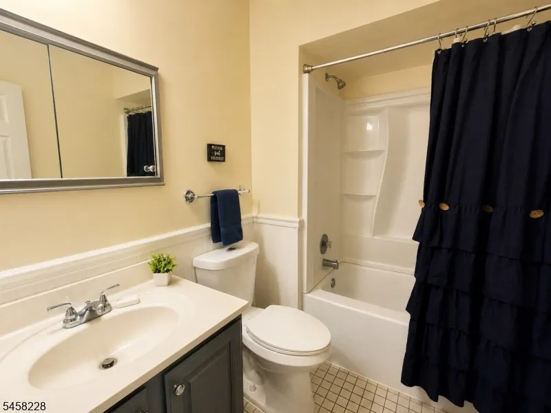 126 Wagon Wheel Rd Sparta, NJ 07871