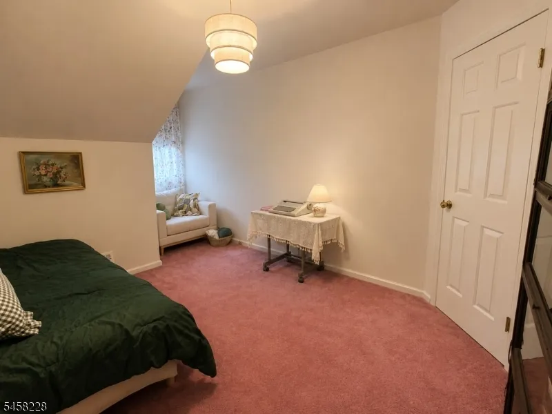 126 Wagon Wheel Rd Sparta, NJ 07871