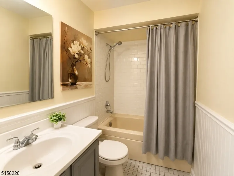 126 Wagon Wheel Rd Sparta, NJ 07871