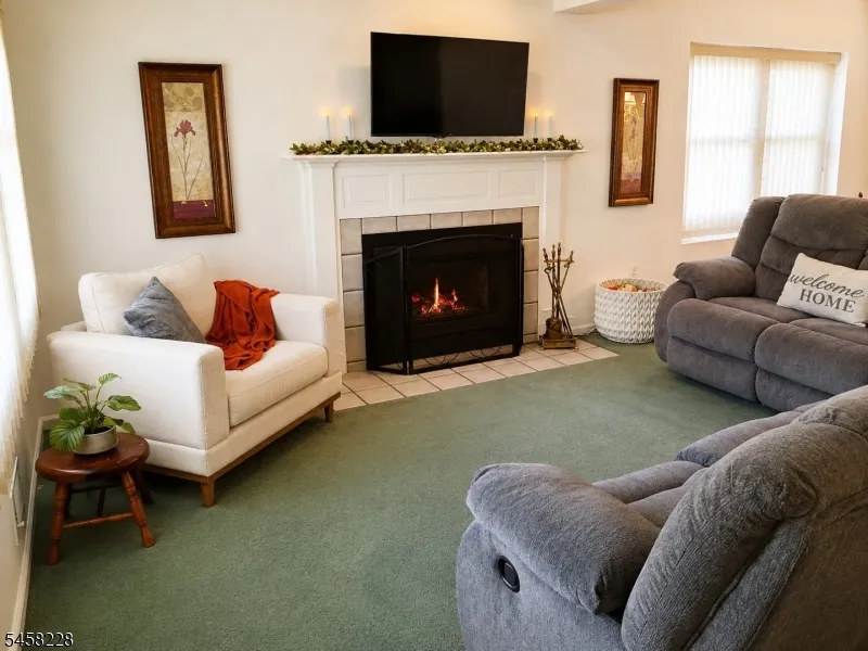 126 Wagon Wheel Rd Sparta, NJ 07871