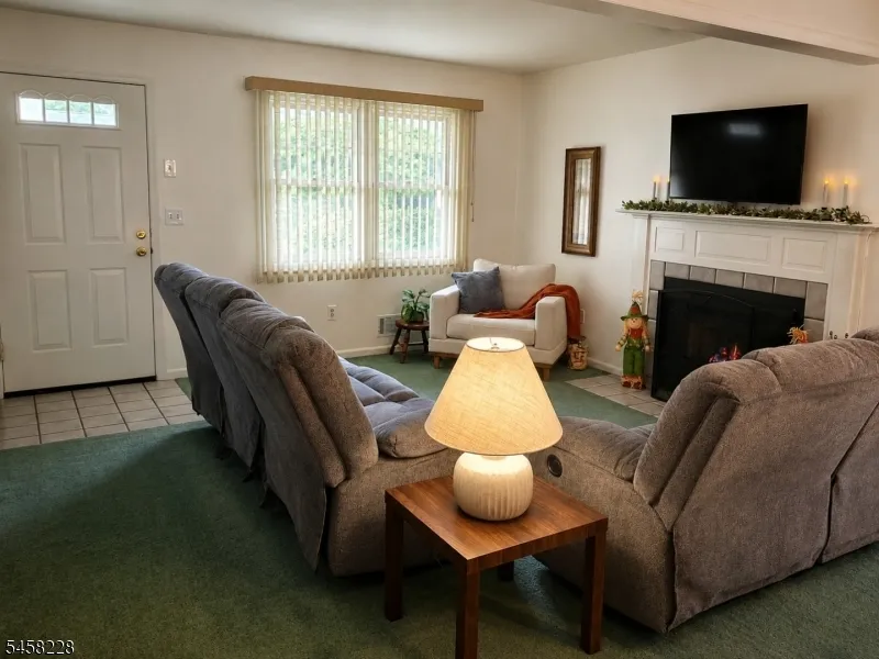 126 Wagon Wheel Rd Sparta, NJ 07871