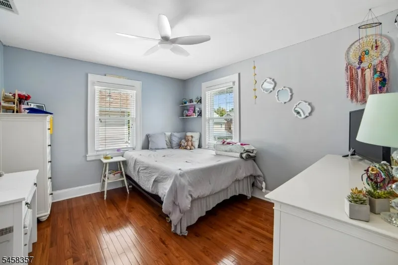 439 Lake Ave Lyndhurst, NJ 07071