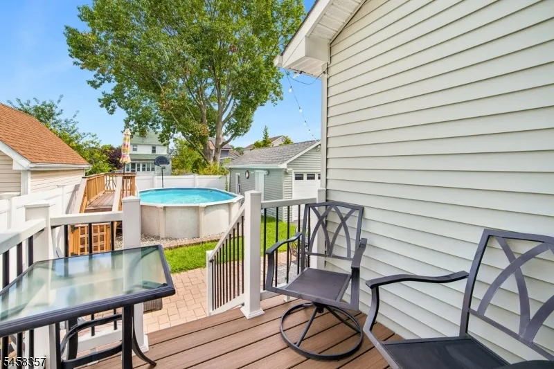 439 Lake Ave Lyndhurst, NJ 07071