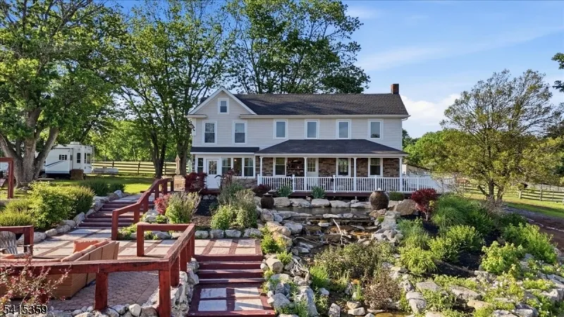 72 Pond Ln Holland, NJ 08848
