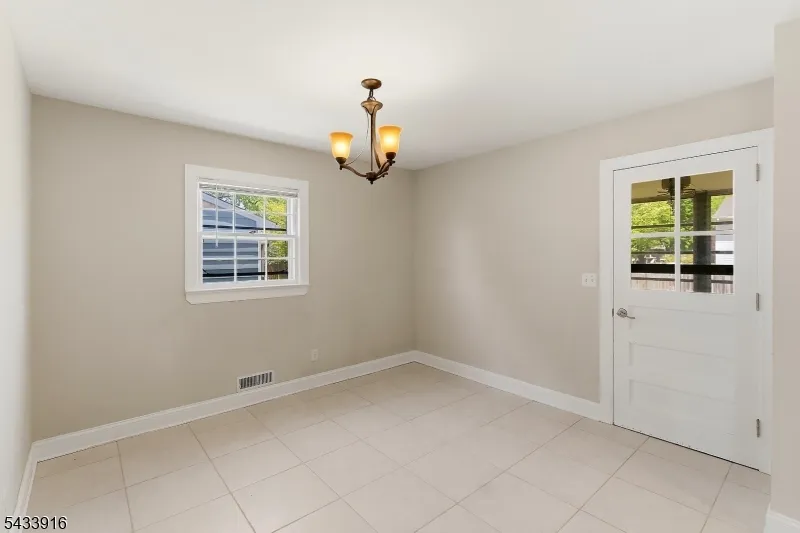 154 Mulberry Ln Middlesex, NJ 08846