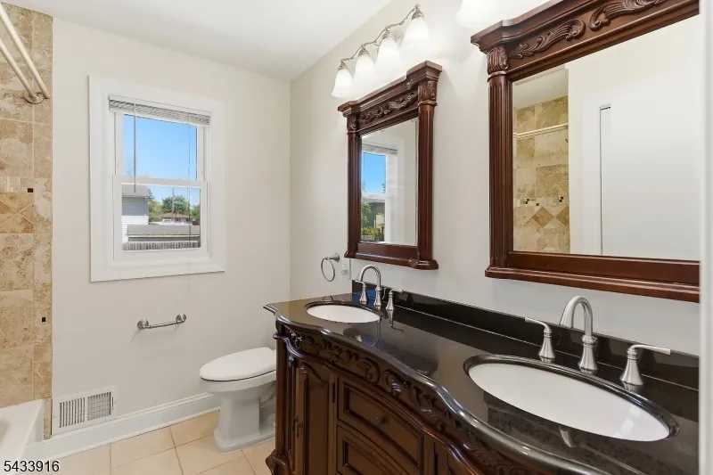 154 Mulberry Ln Middlesex, NJ 08846