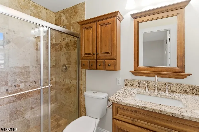 154 Mulberry Ln Middlesex, NJ 08846