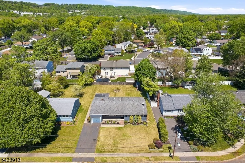154 Mulberry Ln Middlesex, NJ 08846