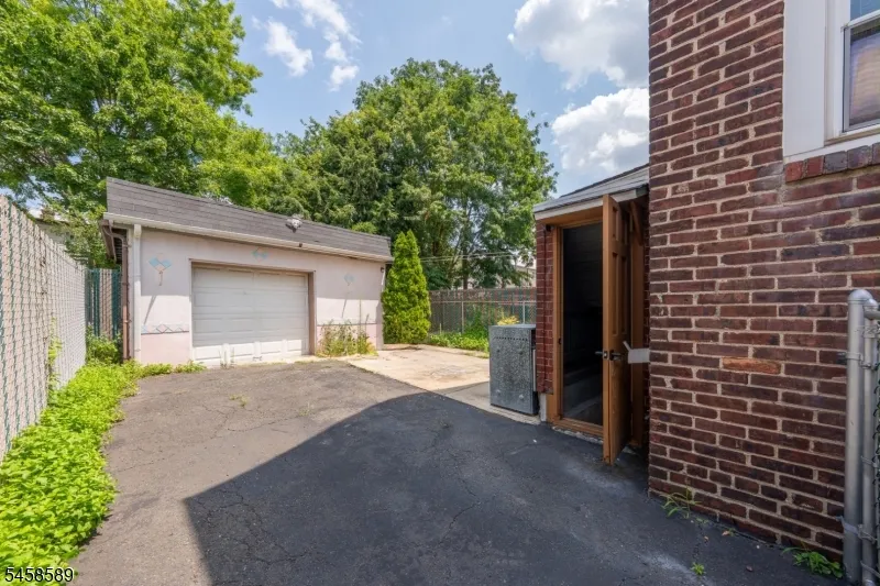 317 Mitchell Ave Linden City, NJ 07036