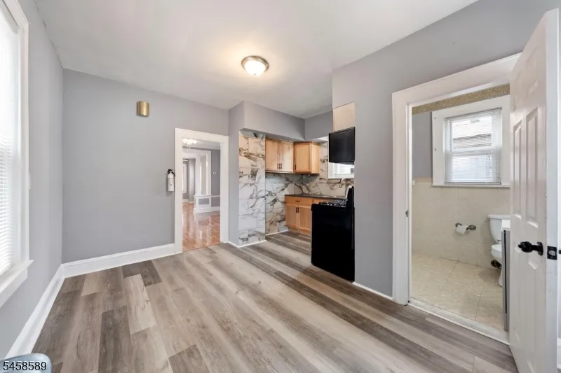 317 Mitchell Ave Linden City, NJ 07036