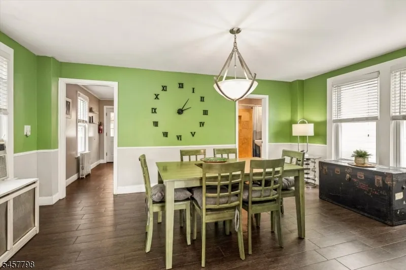 535 Freeman St Lyndhurst, NJ 07071
