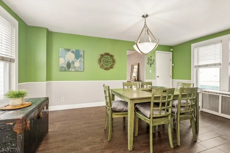 535 Freeman St Lyndhurst, NJ 07071