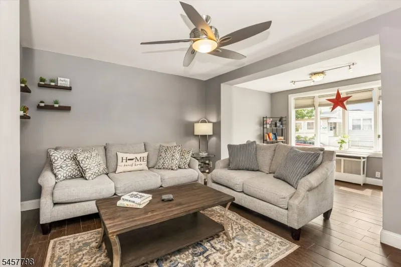535 Freeman St Lyndhurst, NJ 07071