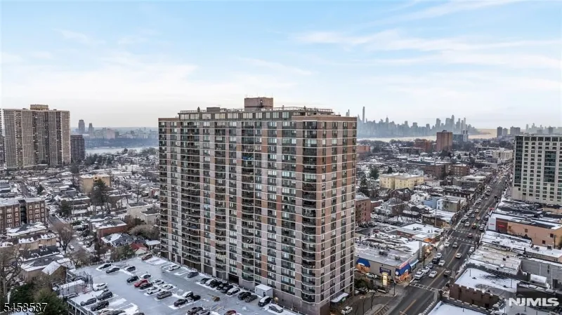  Cliffside Park, NJ 07010