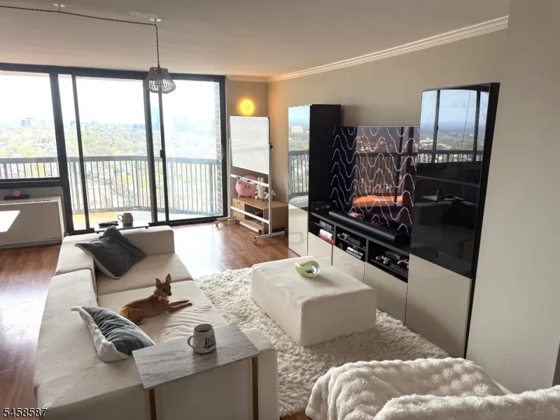  Cliffside Park, NJ 07010