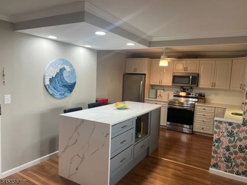  Cliffside Park, NJ 07010